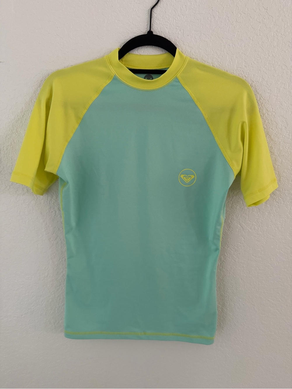ROXY Sea Bound Short Sleeve Rash Guard Mint Green Yellow Women's Size L